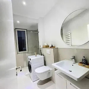70qm - 3 - Free Parking - - Mallibase Apartment