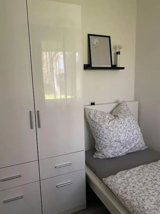 Ruhiges Apartment Mit Terrasse 하노버